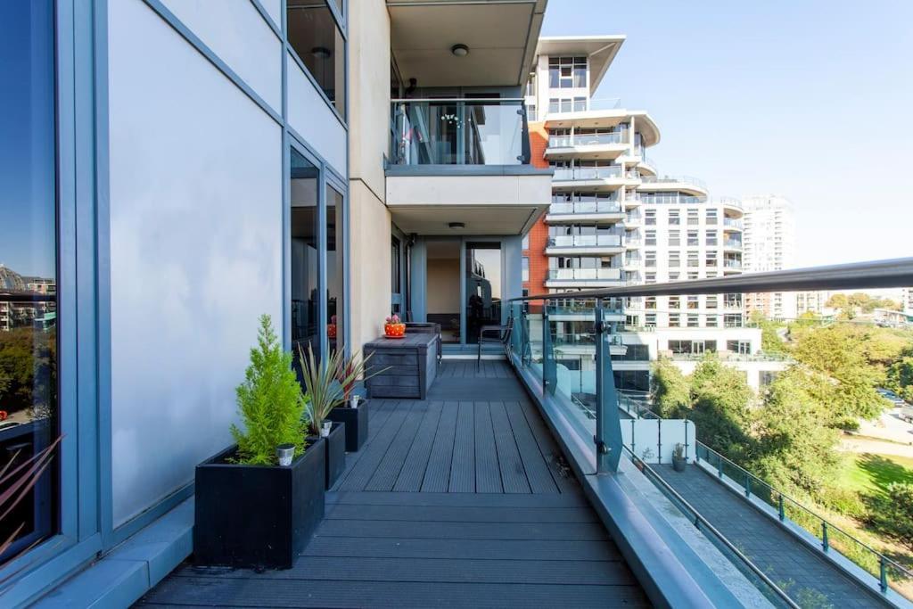 Thames View Apartment, Imperial Wharf Лондон Екстер'єр фото