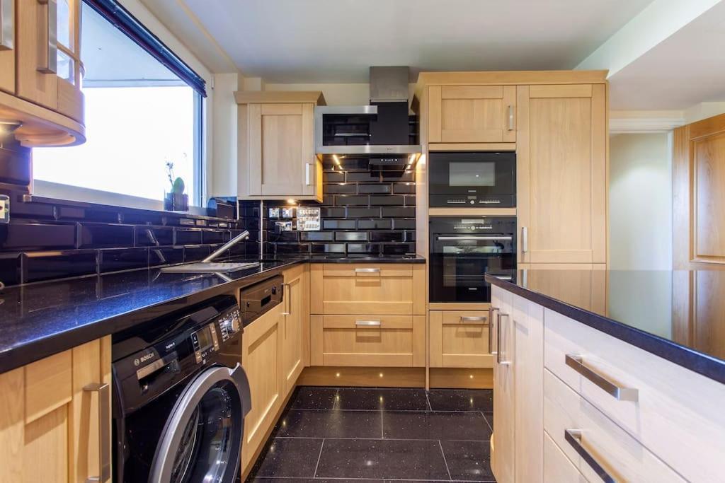 Thames View Apartment, Imperial Wharf Лондон Екстер'єр фото